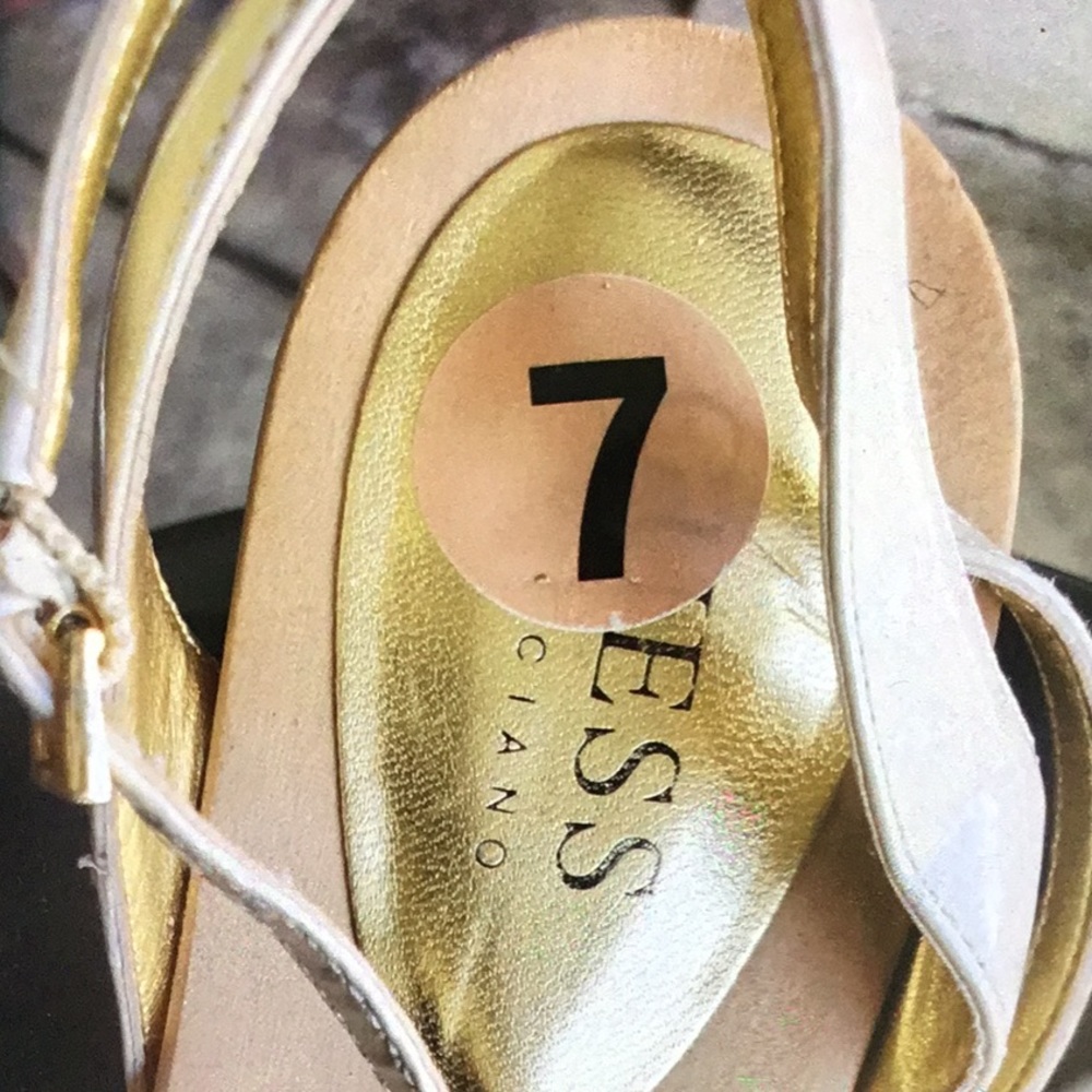 Heels - Picture 3 of 5
